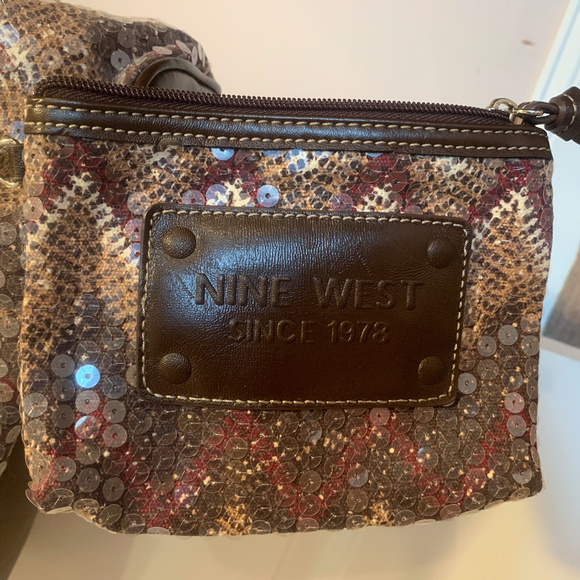Nine West sequined tote - perfect condition - Picture 3 of 3